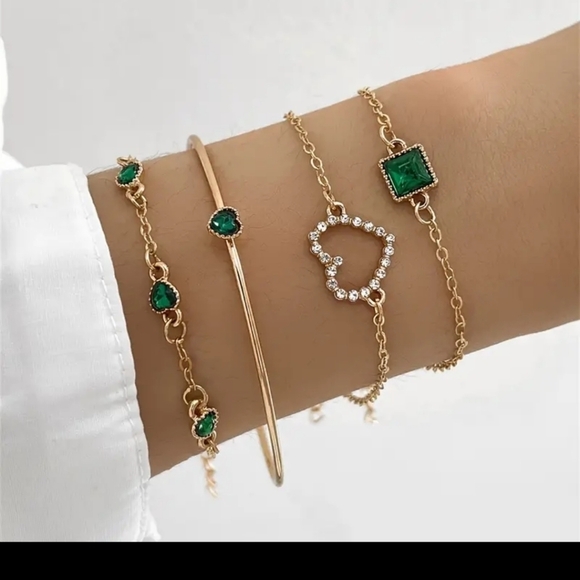 Bracelets set gold plated  4 nwt - Picture 3 of 4